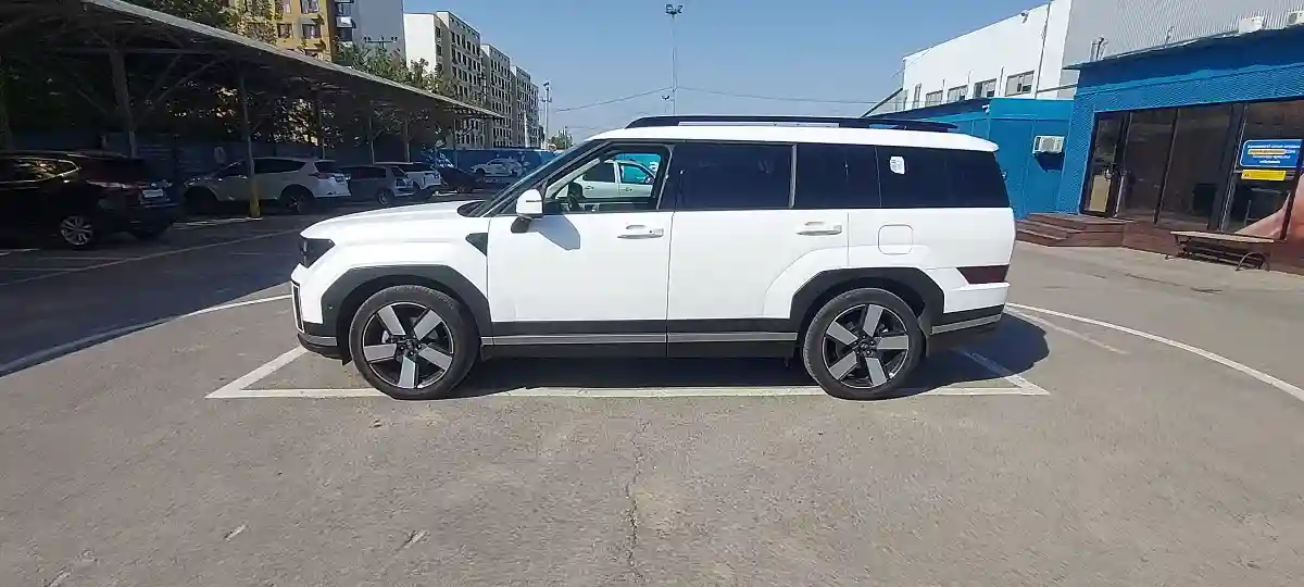 Hyundai Santa Fe 2024 года за 17 500 000 тг. в Алматы