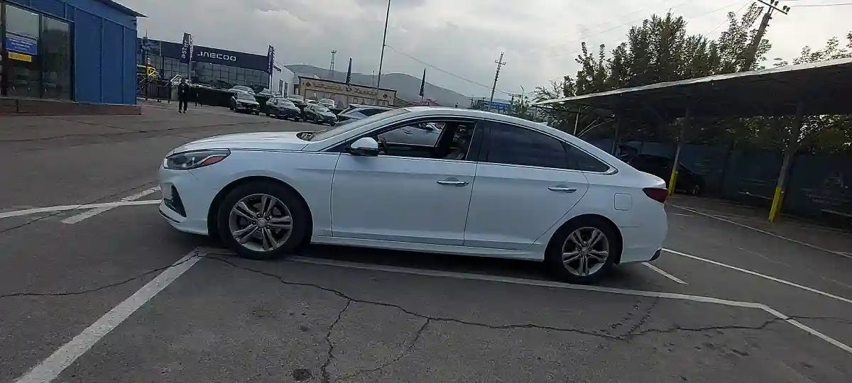 Hyundai Sonata 2017 года за 8 000 000 тг. в Алматы