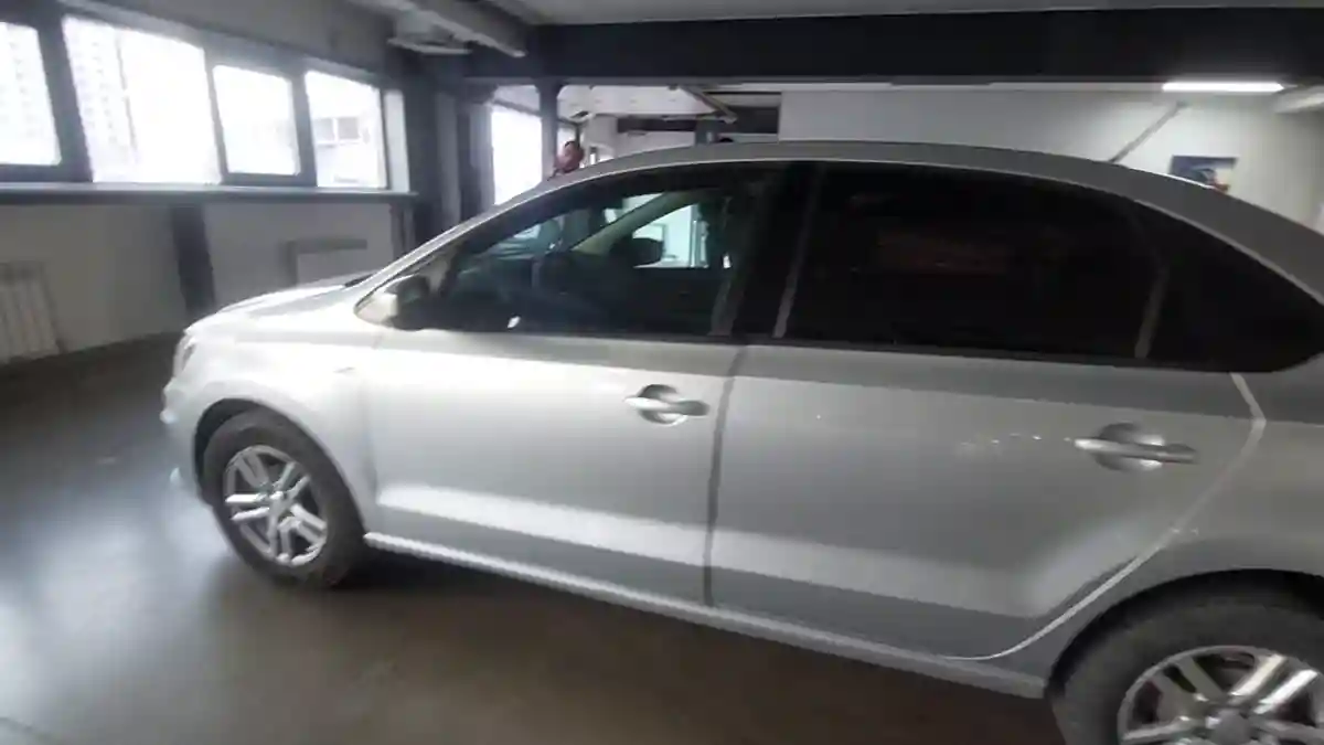 Volkswagen Polo 2015 года за 4 200 000 тг. в Астана