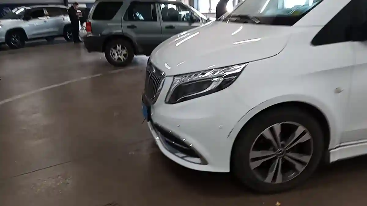 Mercedes-Benz Metris 2015 года за 17 500 000 тг. в Астана