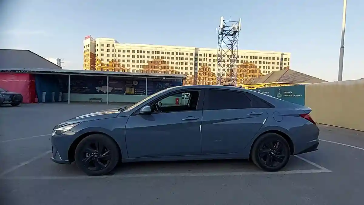 Hyundai Elantra 2021 года за 9 000 000 тг. в Шымкент