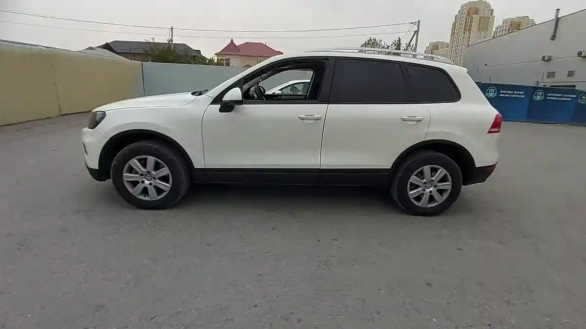 Volkswagen Touareg 2010 года за 9 500 000 тг. в Шымкент