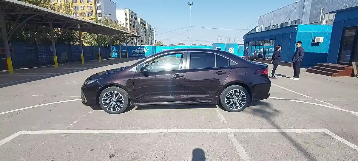 Toyota Corolla 2019 года за 9 000 000 тг. в Алматы