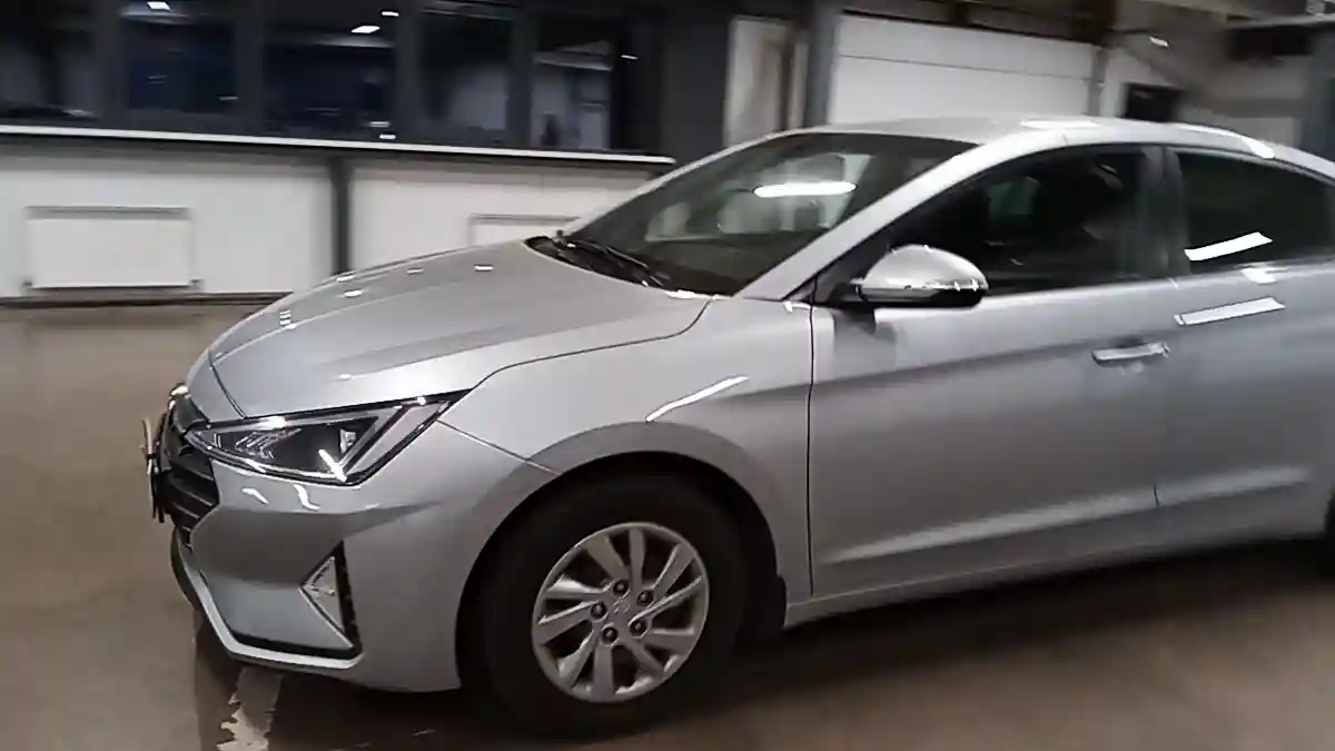 Hyundai Elantra 2019 года за 8 200 000 тг. в Астана