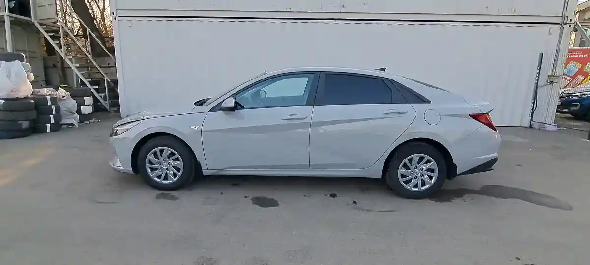 Hyundai Elantra 2021 года за 9 900 000 тг. в Астана