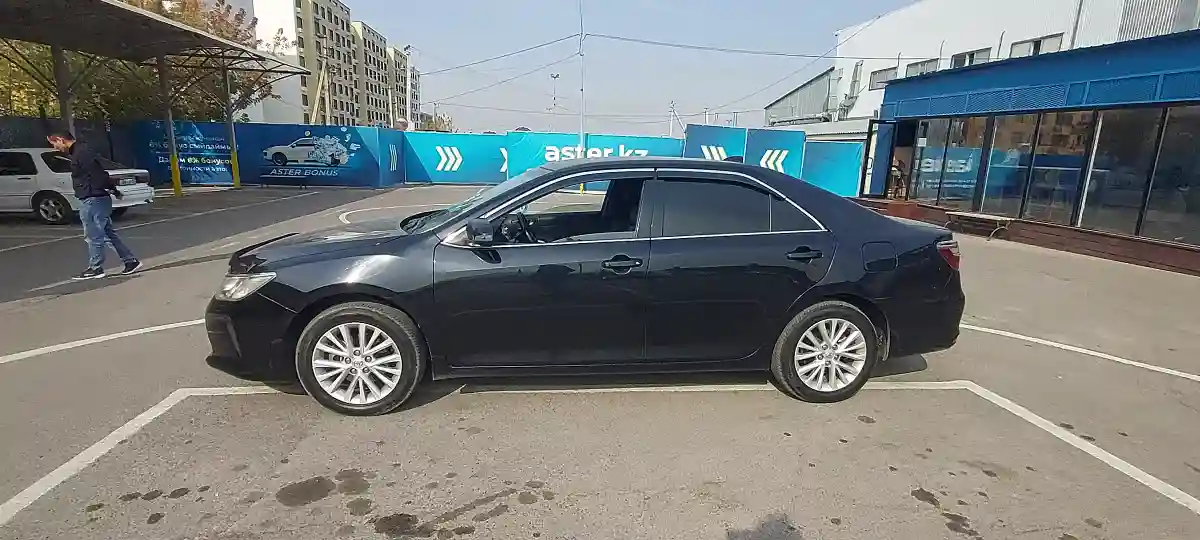 Toyota Camry 2015 года за 10 000 000 тг. в Алматы