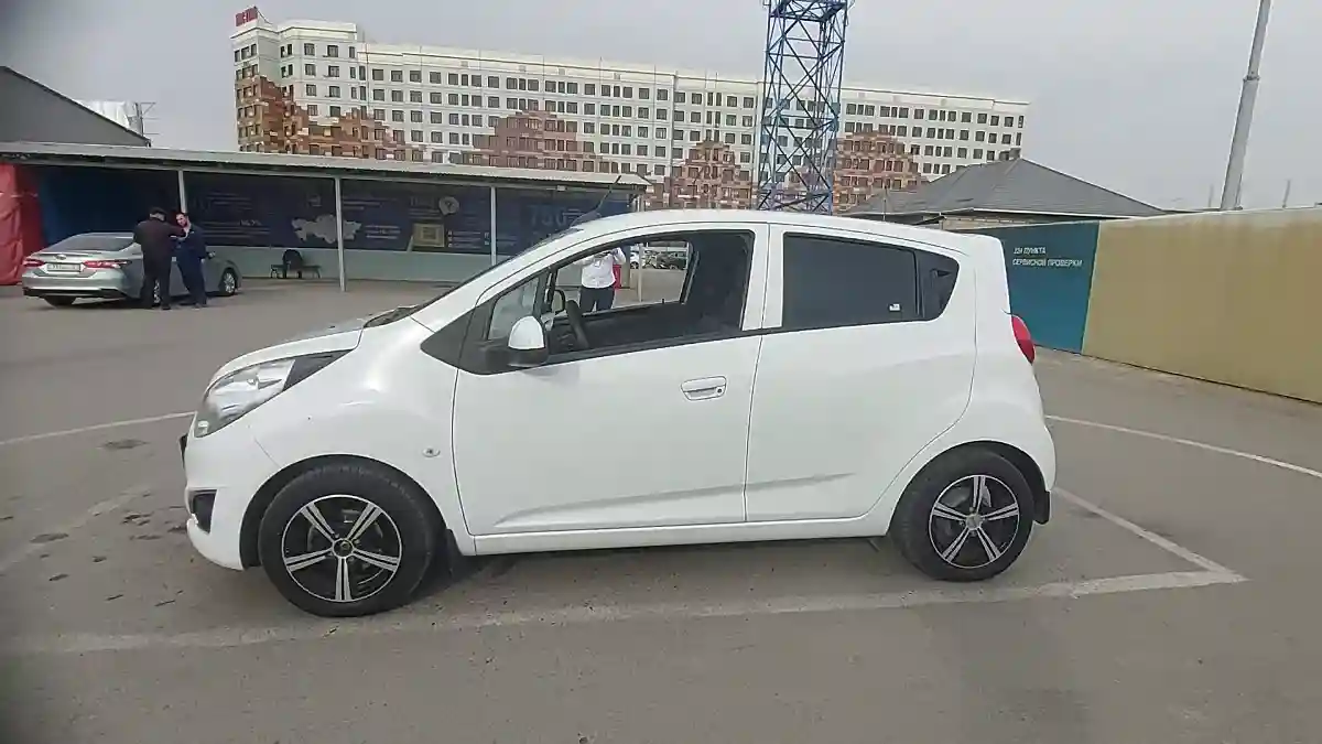 Chevrolet Spark 2023 года за 5 600 000 тг. в Шымкент