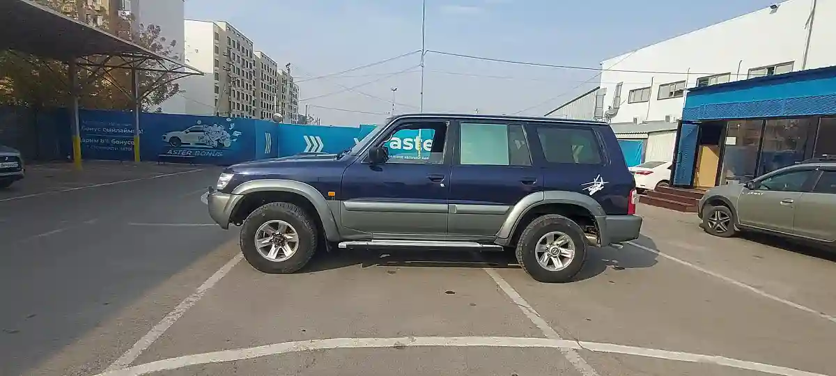 Nissan Patrol 2003 года за 5 000 000 тг. в Алматы