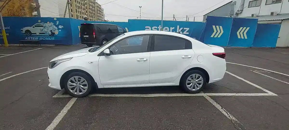 Kia Rio 2019 года за 7 600 000 тг. в Алматы