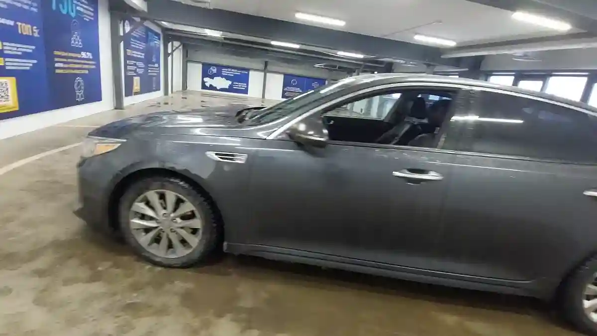 Kia Optima 2018 года за 8 800 000 тг. в Астана