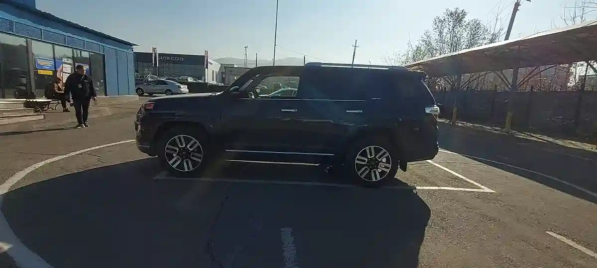 Toyota 4Runner 2024 года за 35 000 000 тг. в Алматы