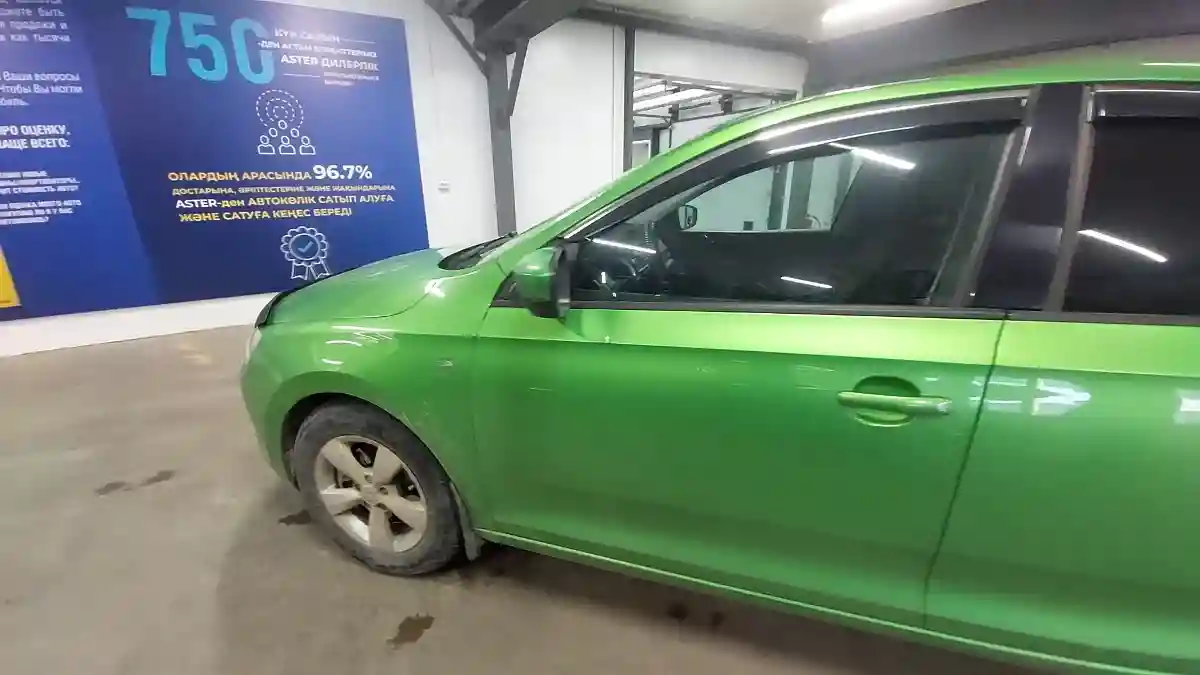 Skoda Rapid 2015 года за 5 500 000 тг. в Астана