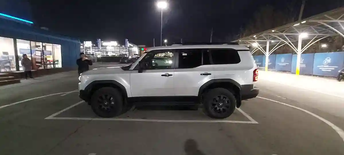Toyota Land Cruiser Prado 2024 года за 42 000 000 тг. в Алматы