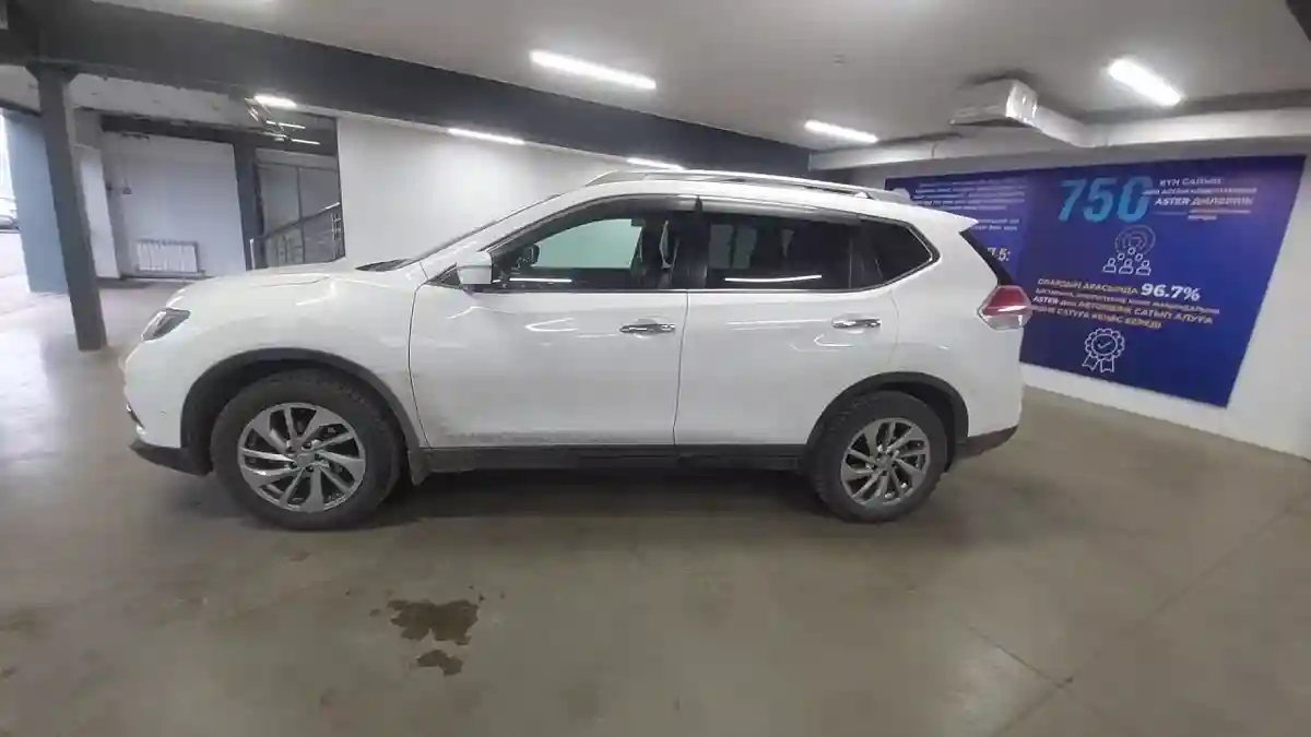 Nissan X-Trail 2017 года за 9 000 000 тг. в Астана