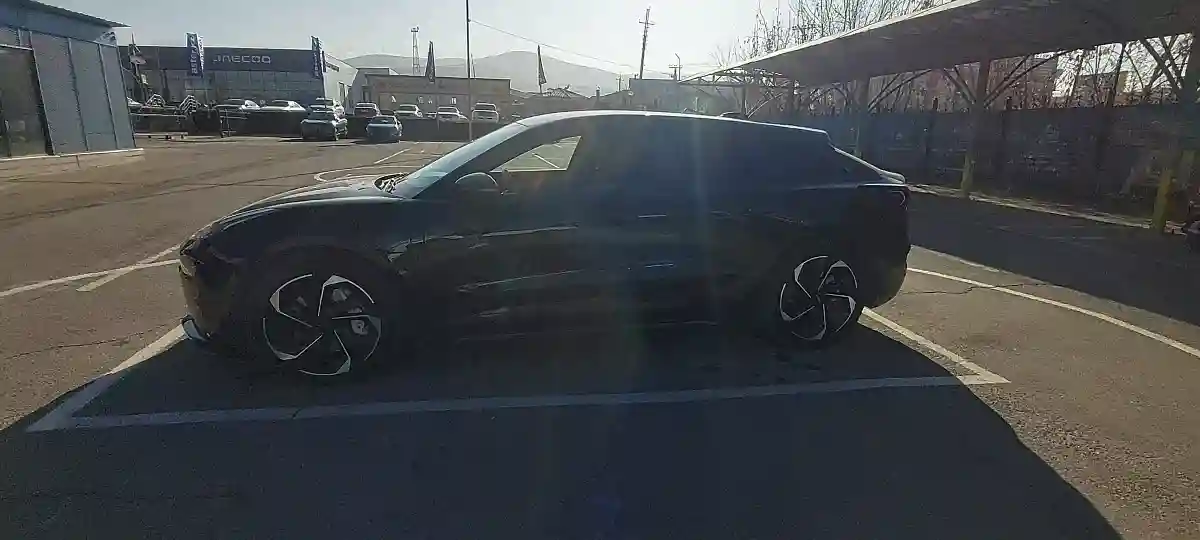 Zeekr 001 2023 года за 14 000 000 тг. в Алматы