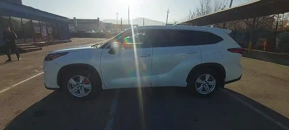 Toyota Highlander 2021 года за 22 000 000 тг. в Алматы
