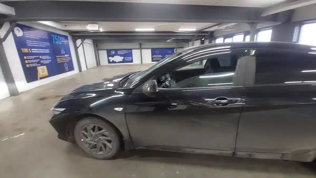 Hyundai Elantra 2023 года за 10 000 000 тг. в Астана