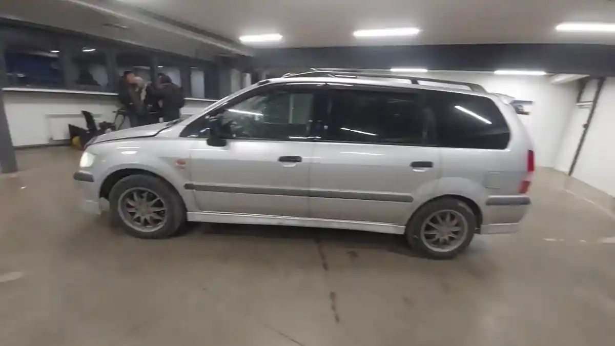 Mitsubishi Space Wagon 2000 года за 3 000 000 тг. в Астана