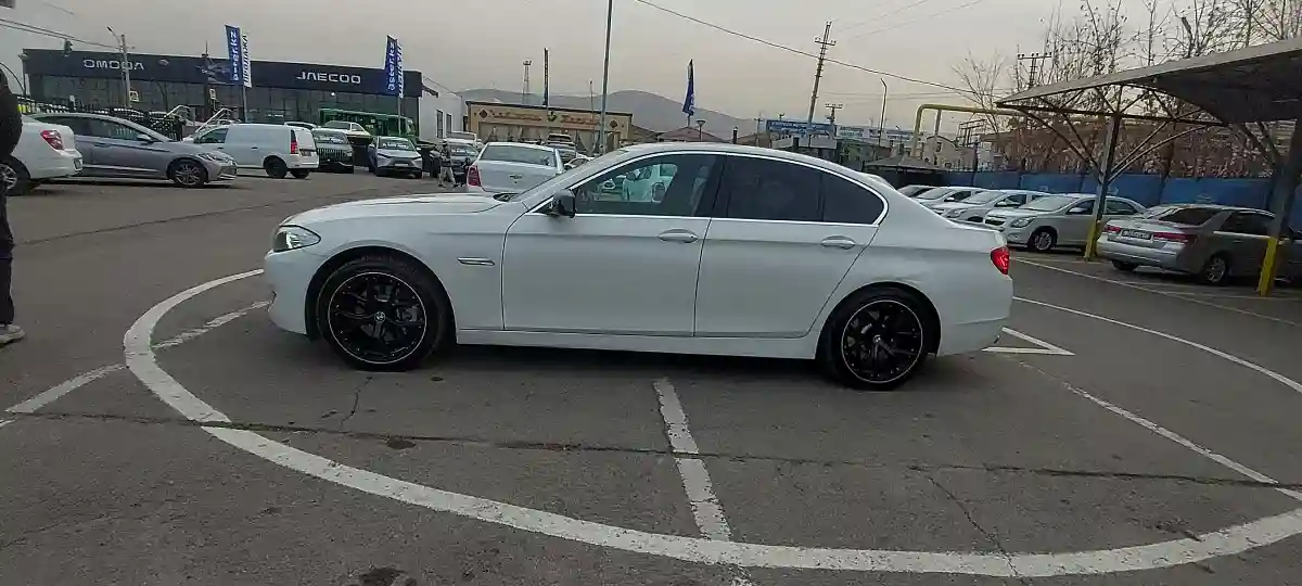 BMW 5 серии 2010 года за 8 000 000 тг. в Алматы