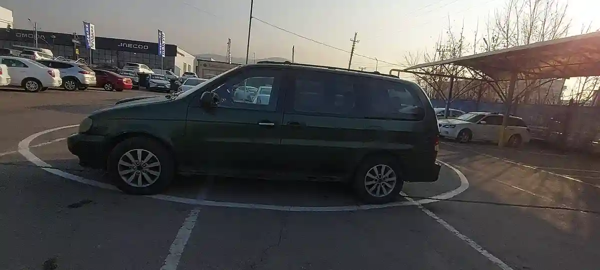 Kia Carnival 1998 года за 2 000 000 тг. в Алматы