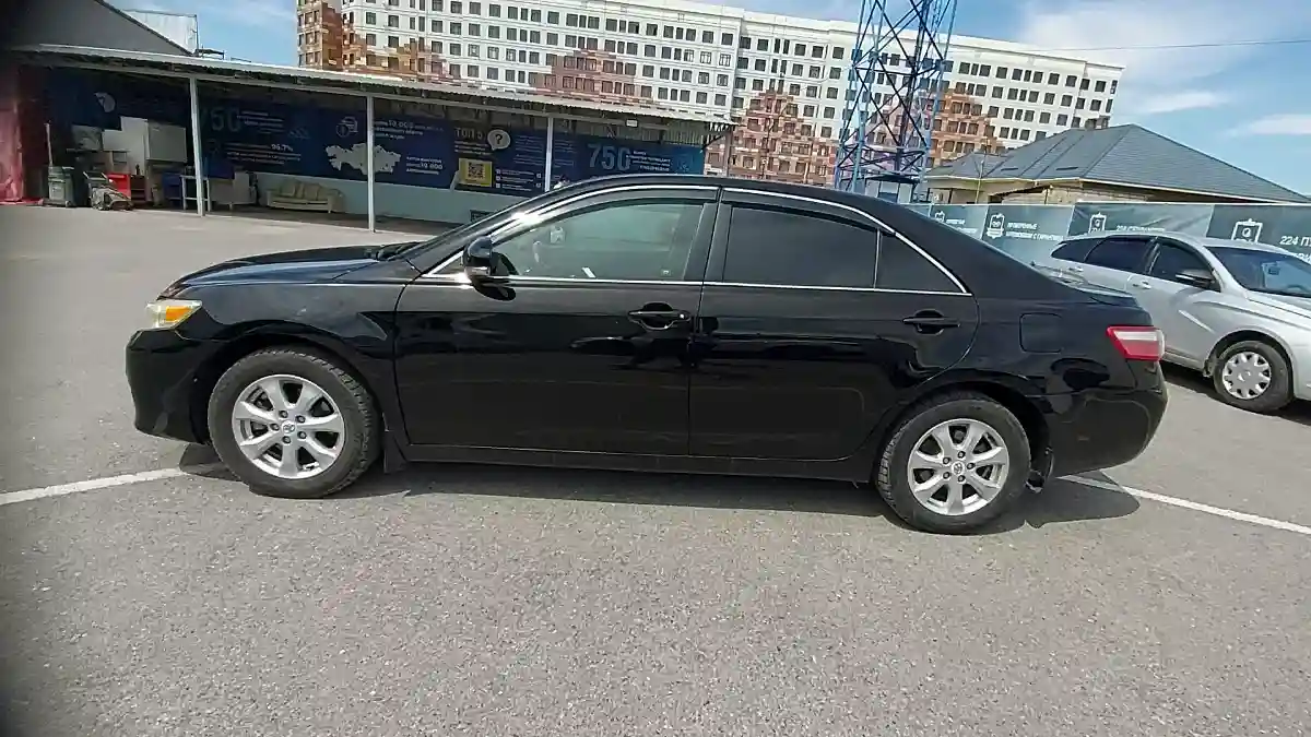 Toyota Camry 2010 года за 7 190 000 тг. в Шымкент