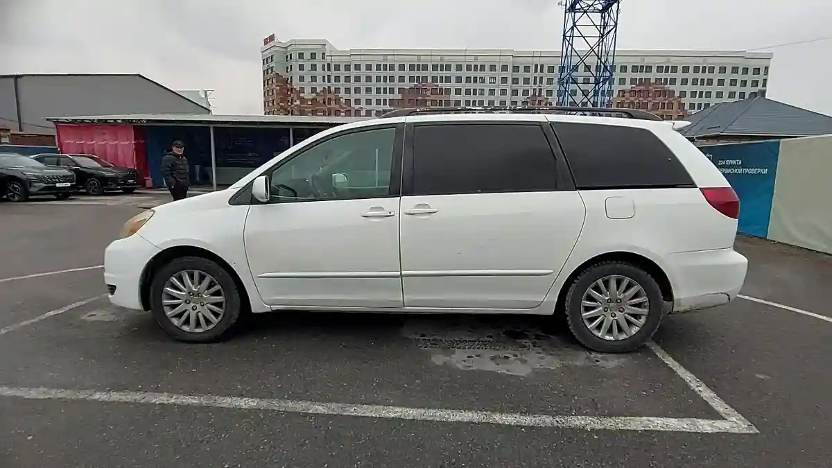 Toyota Sienna 2004 года за 7 000 000 тг. в Шымкент