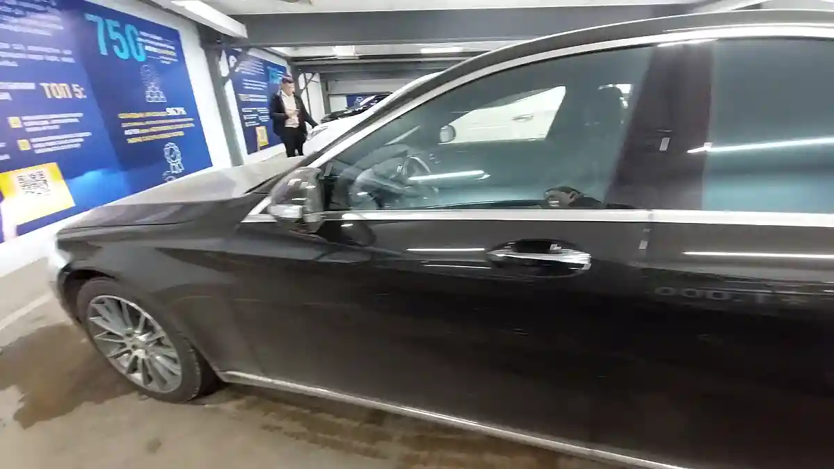 Mercedes-Benz S-Класс 2015 года за 22 000 000 тг. в Астана