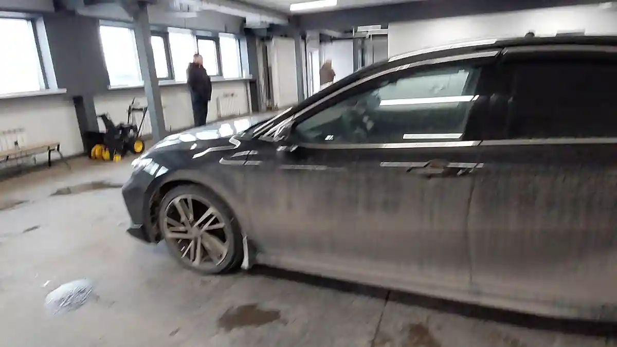 Toyota Camry 2024 года за 19 300 000 тг. в Астана