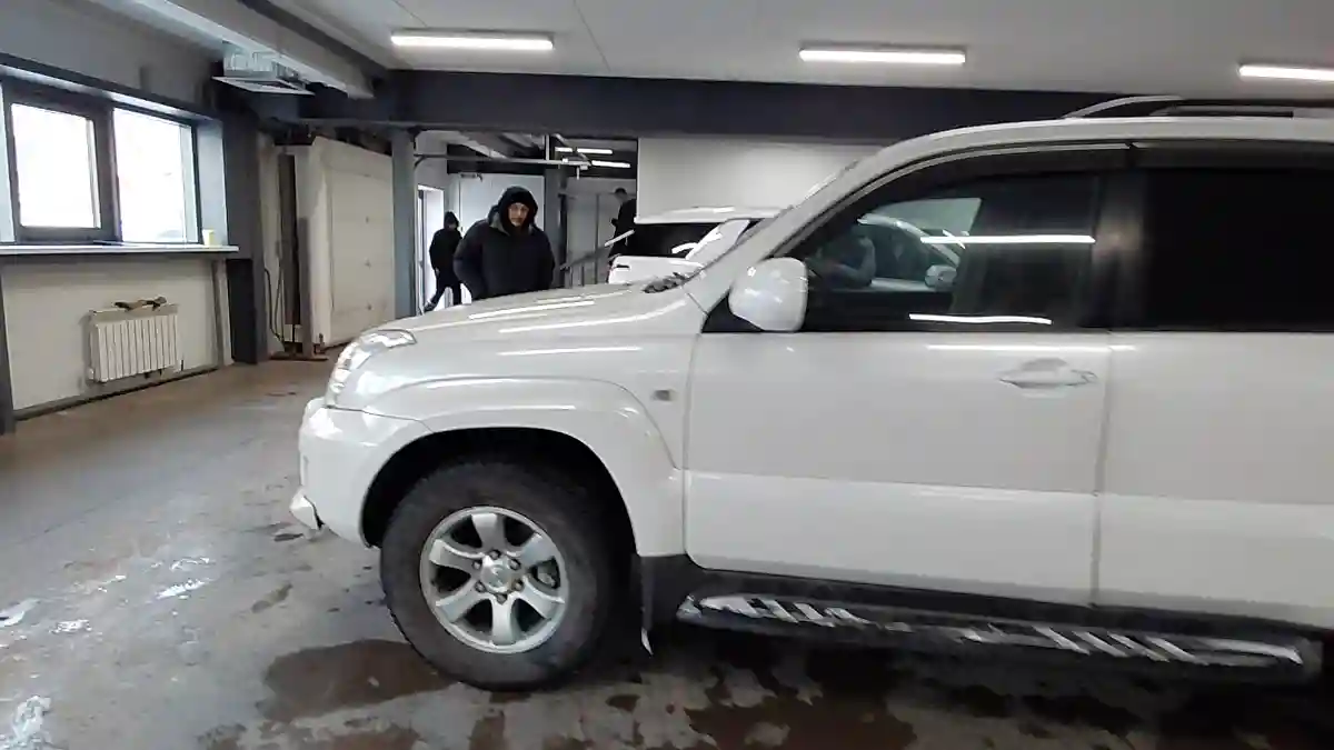 Toyota Land Cruiser Prado 2007 года за 10 500 000 тг. в Астана