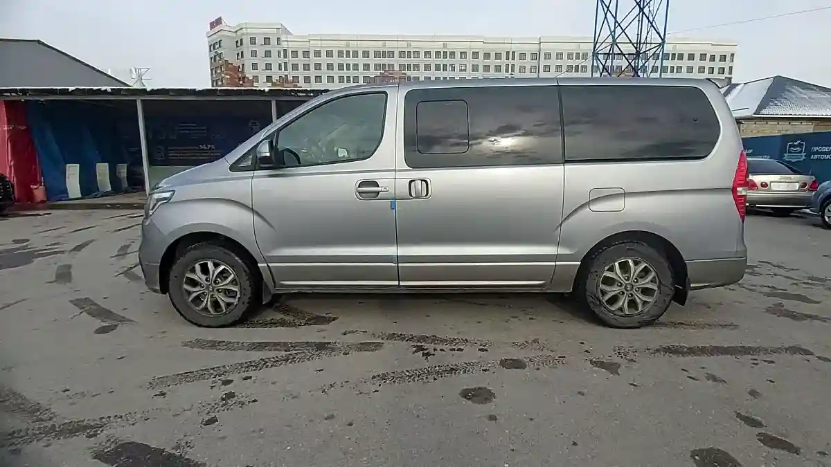 Hyundai Grand Starex 2020 года за 19 000 000 тг. в Шымкент