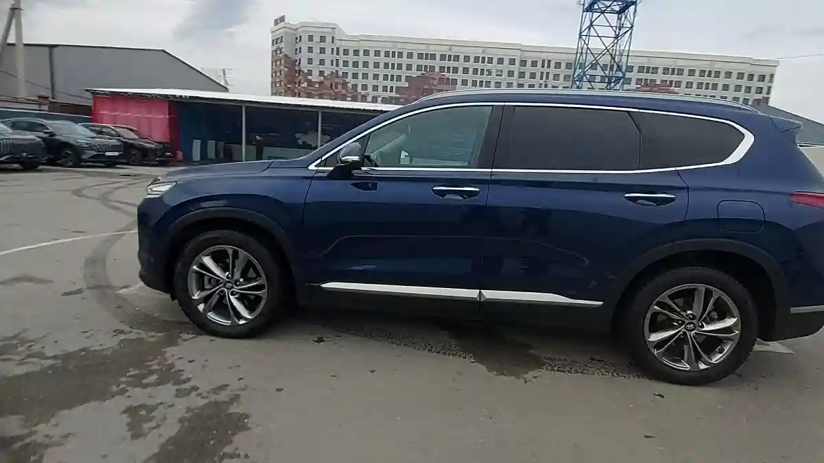 Hyundai Santa Fe 2019 года за 12 000 000 тг. в Шымкент