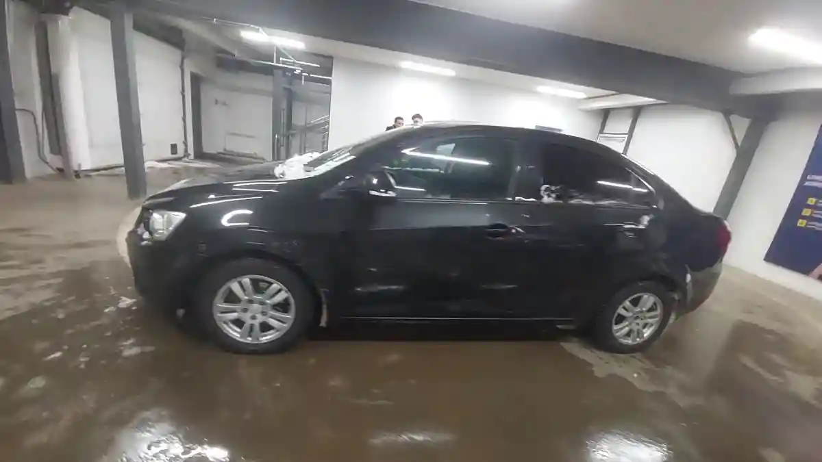 Chevrolet Aveo 2015 года за 3 200 000 тг. в Астана