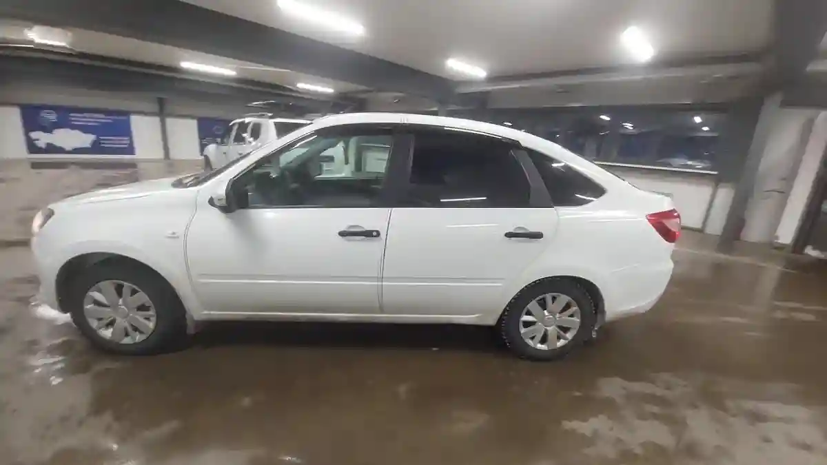 LADA (ВАЗ) Granta 2019 года за 3 500 000 тг. в Астана
