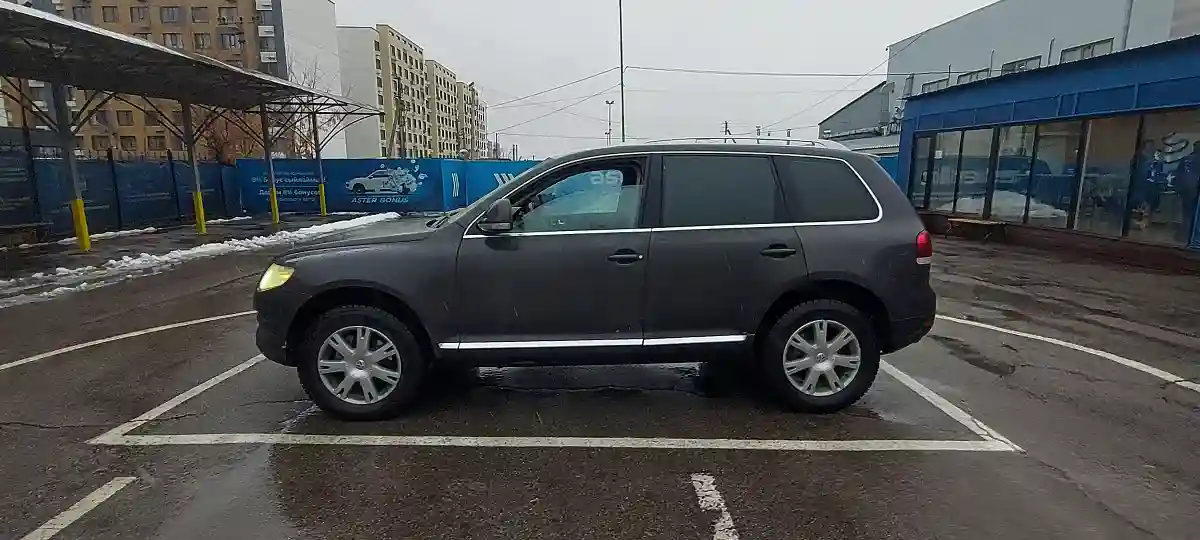 Volkswagen Touareg 2007 года за 5 500 000 тг. в Алматы
