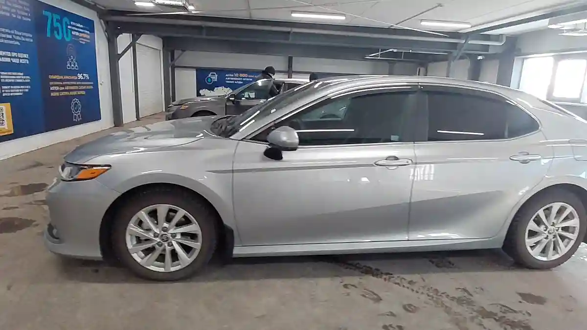 Toyota Camry 2023 года за 15 000 000 тг. в Астана