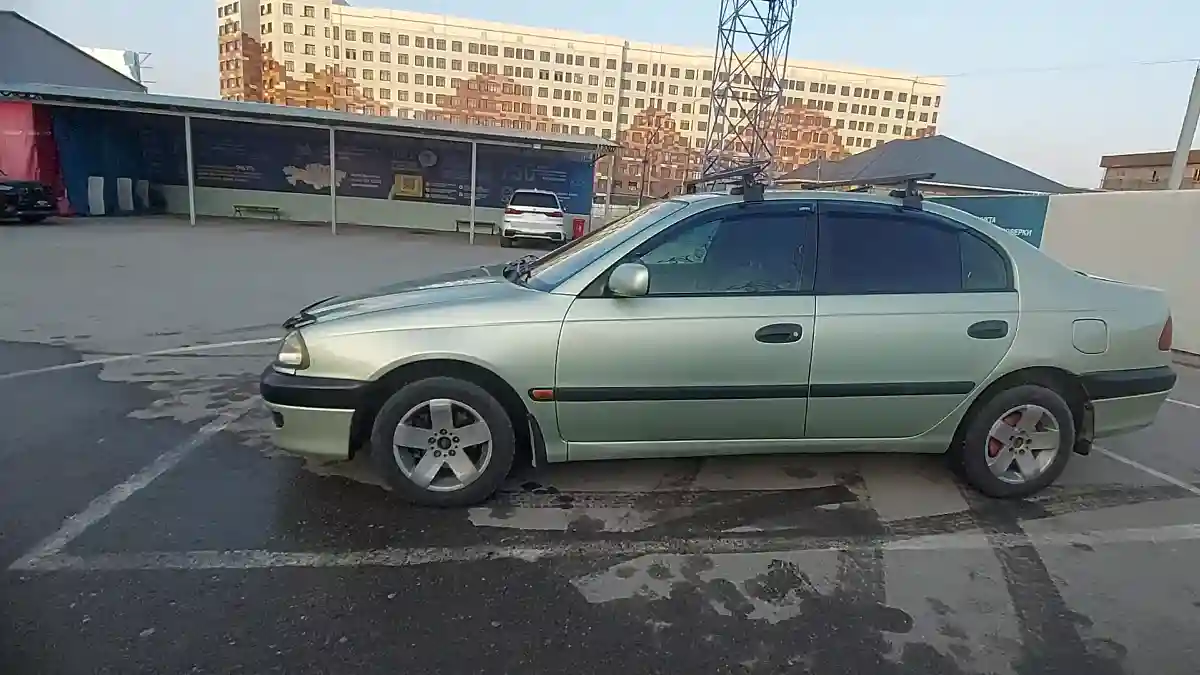 Toyota Avensis 1998 года за 3 500 000 тг. в Шымкент