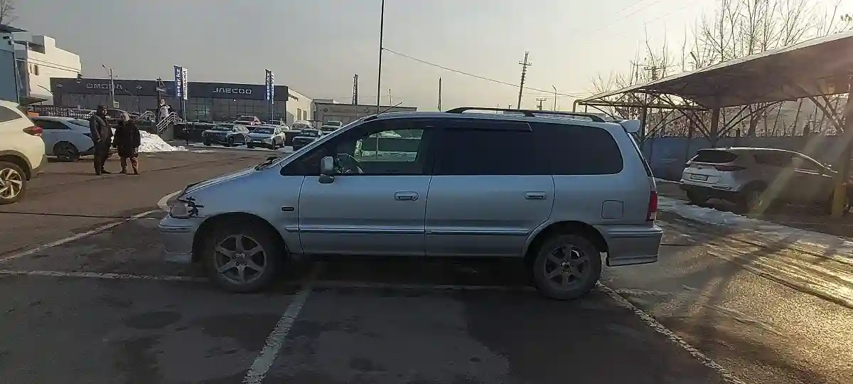 Honda Shuttle 2000 года за 3 200 000 тг. в Алматы