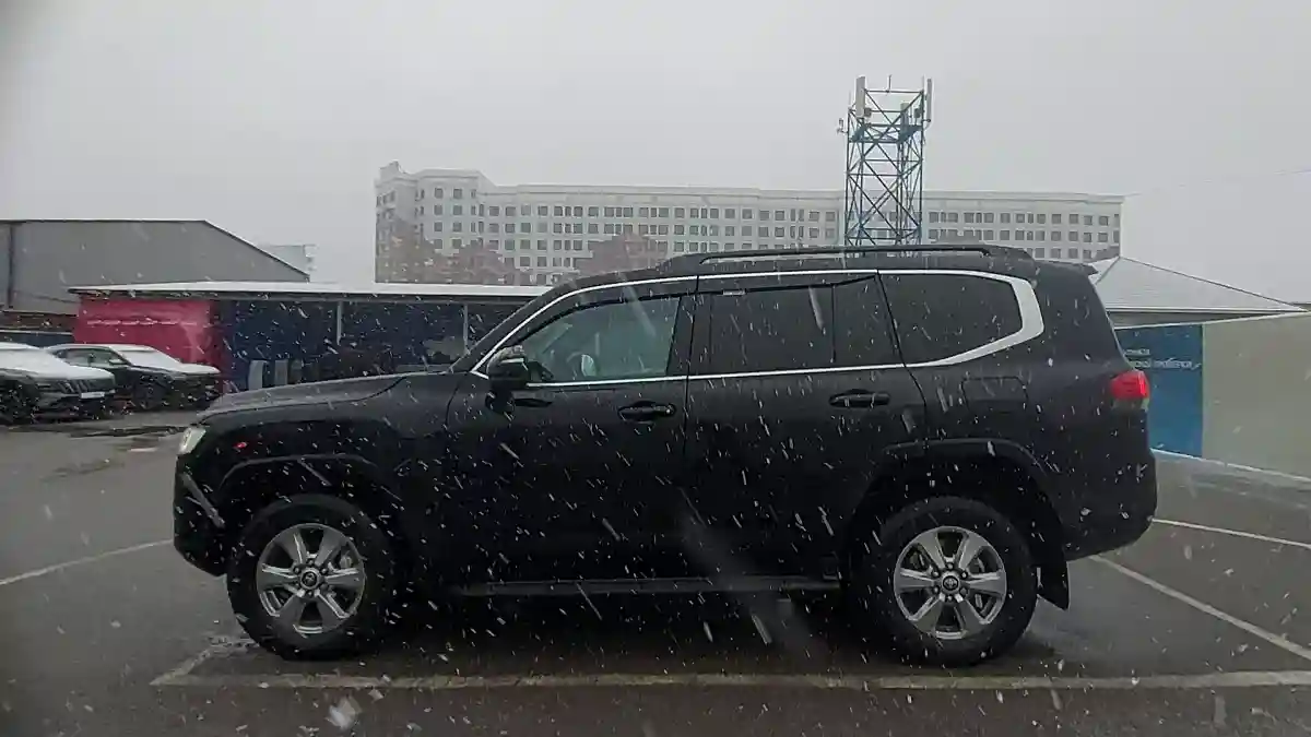 Toyota Land Cruiser 2022 года за 60 000 000 тг. в Шымкент