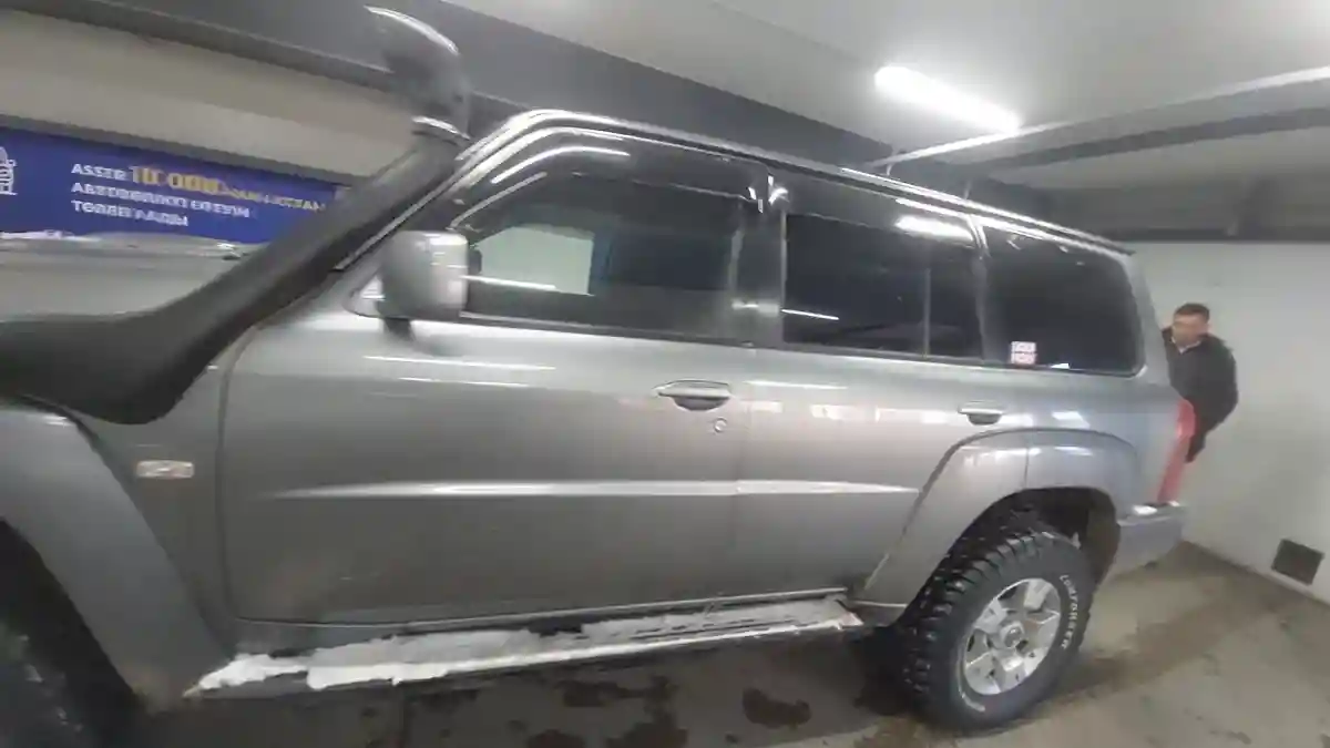 Nissan Patrol 2004 года за 10 000 000 тг. в Астана