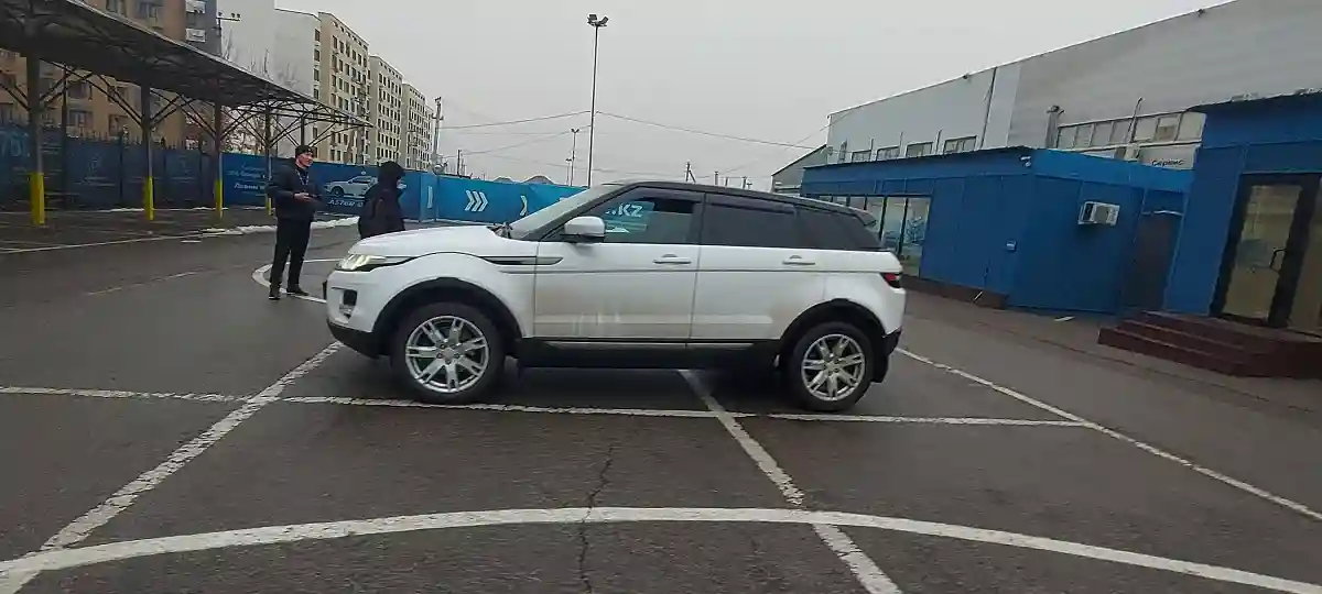 Land Rover Range Rover Evoque 2013 года за 9 000 000 тг. в Алматы