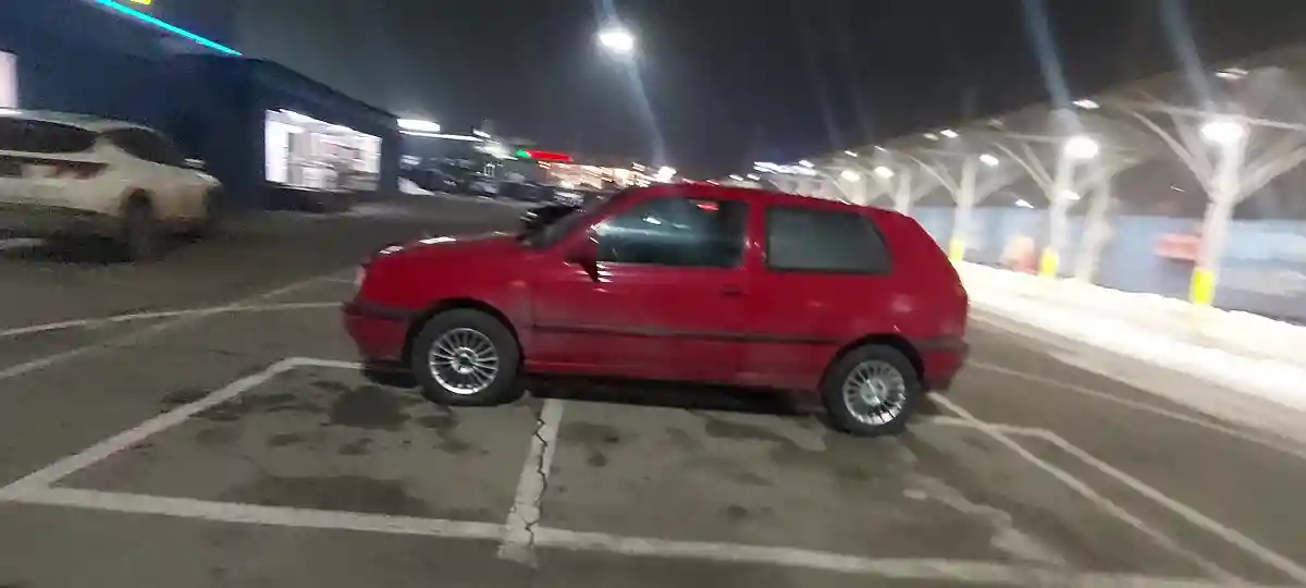 Volkswagen Golf 1993 года за 1 300 000 тг. в Алматы