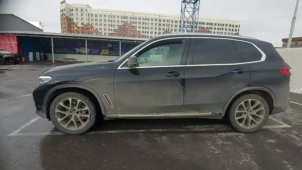 BMW X5 2022 года за 38 000 000 тг. в Шымкент