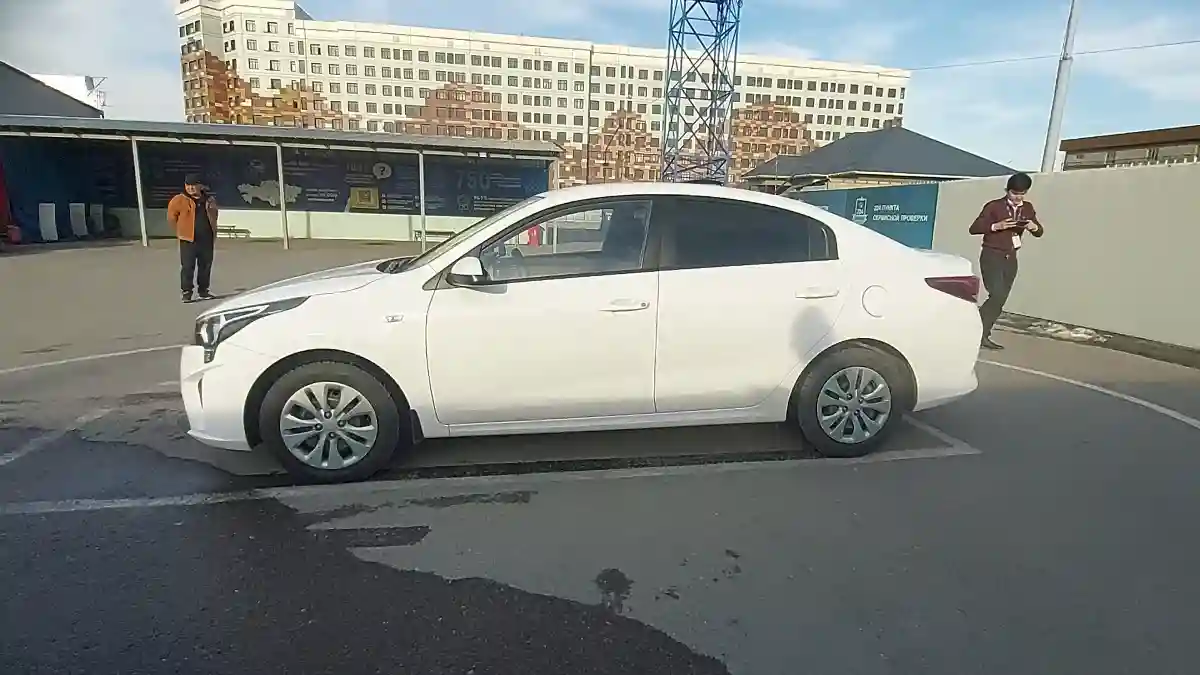 Kia Rio 2021 года за 8 500 000 тг. в Шымкент