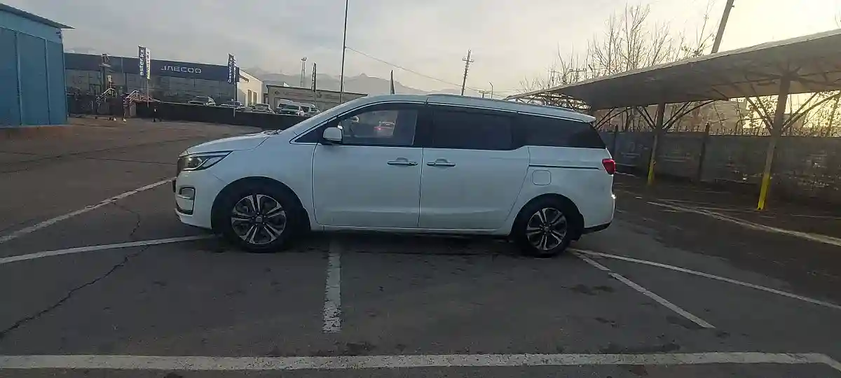 Kia Carnival 2019 года за 9 000 000 тг. в Алматы