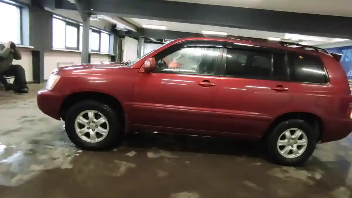 Toyota Highlander 2003 года за 7 000 000 тг. в Астана