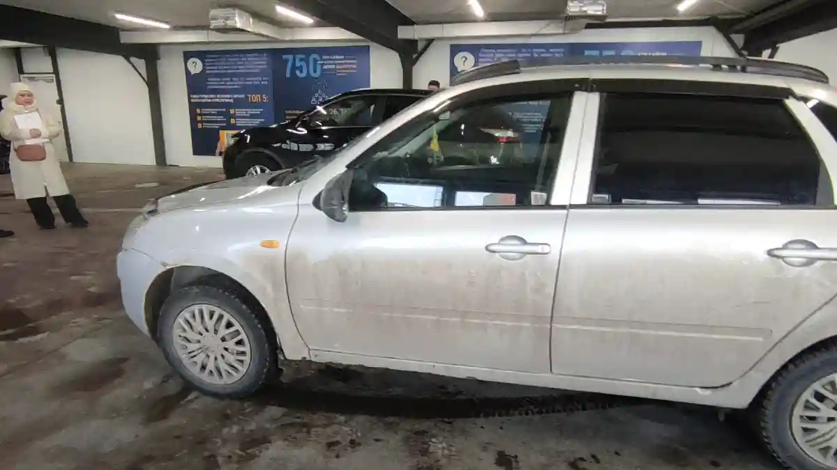 LADA (ВАЗ) Granta 2013 года за 1 900 000 тг. в Астана