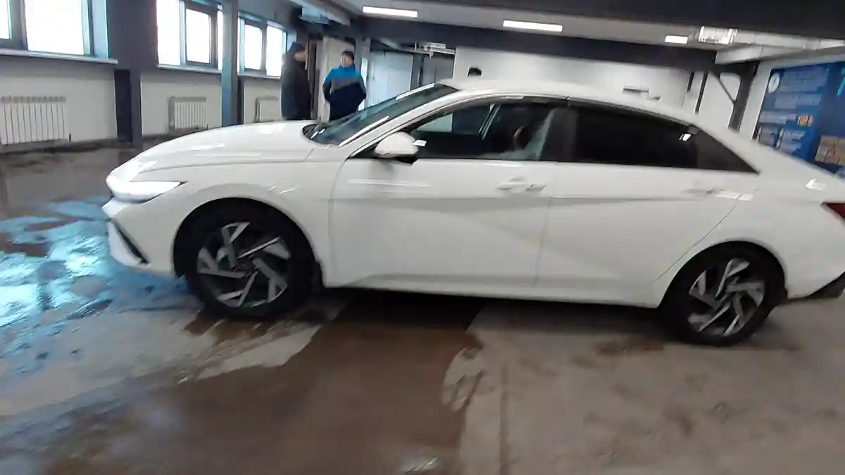 Hyundai Elantra 2024 года за 10 500 000 тг. в Астана