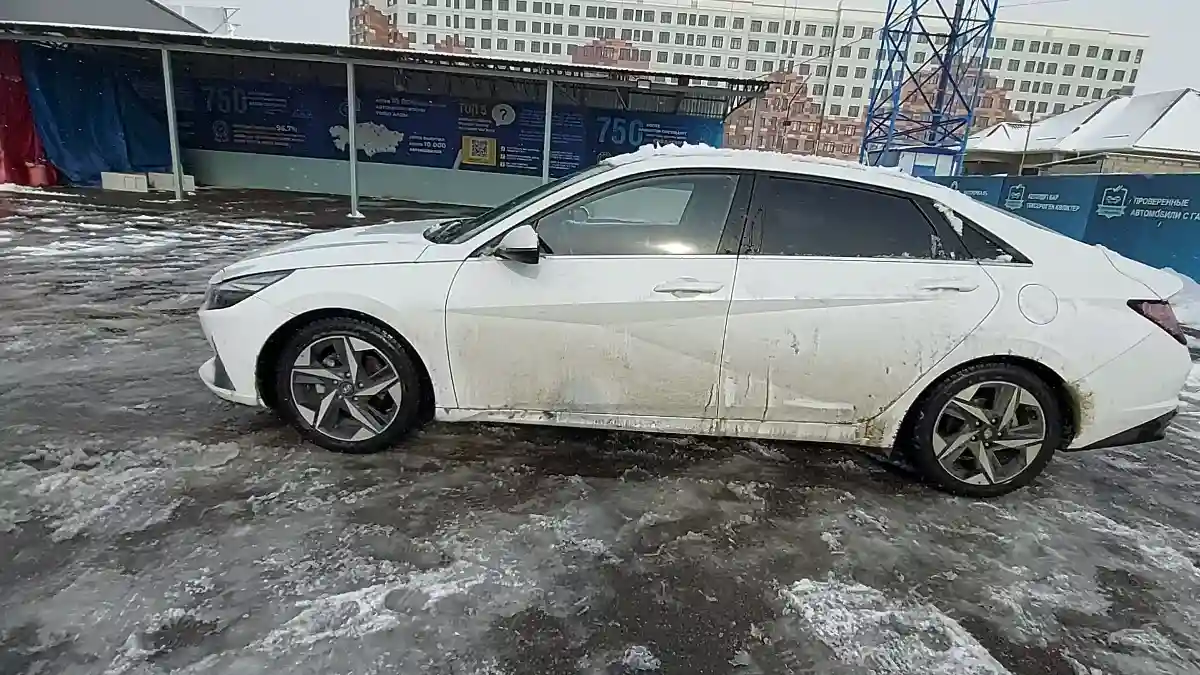 Hyundai Avante 2021 года за 10 000 000 тг. в Шымкент