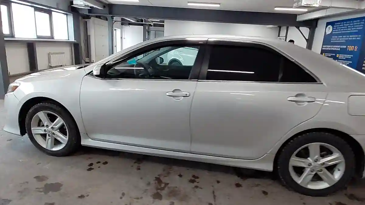 Toyota Camry 2013 года за 7 500 000 тг. в Астана