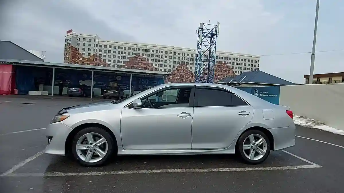Toyota Camry 2014 года за 8 000 000 тг. в Шымкент